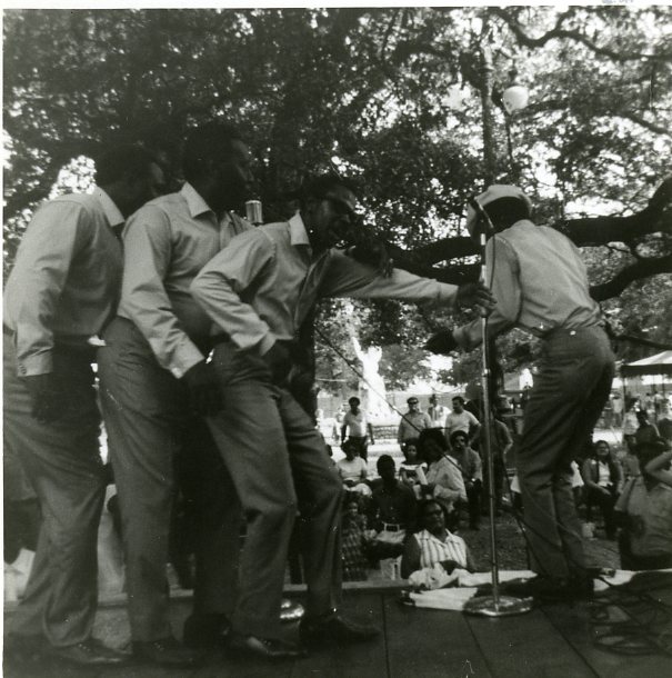 An unidentified group performs at the 1971 Jazz Fest, photographer unidentified; Allison Miner papers HJA-039, “Photos” box, Tulane University Special Collections.