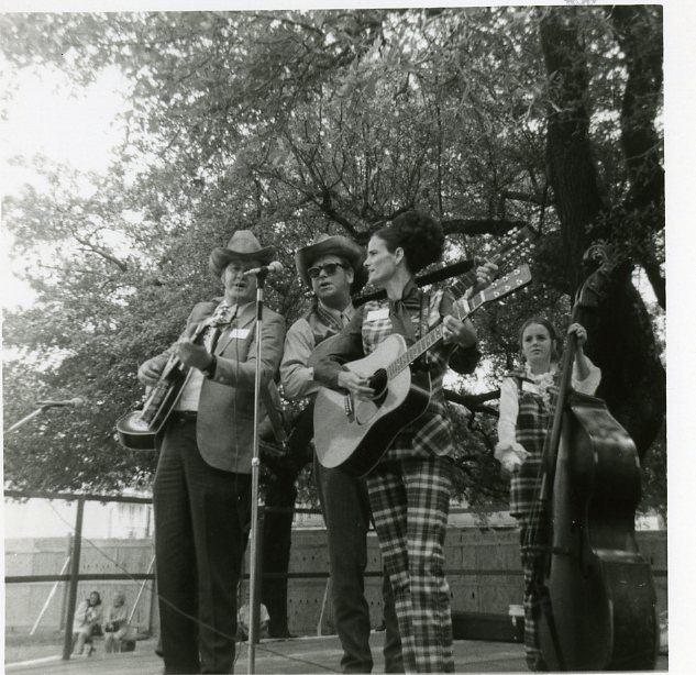 An unidentified band performs at the 1971 Jazz Fest, photographer unidentified; Allison Miner papers HJA-039, “Photos” box, Tulane University Special Collections.