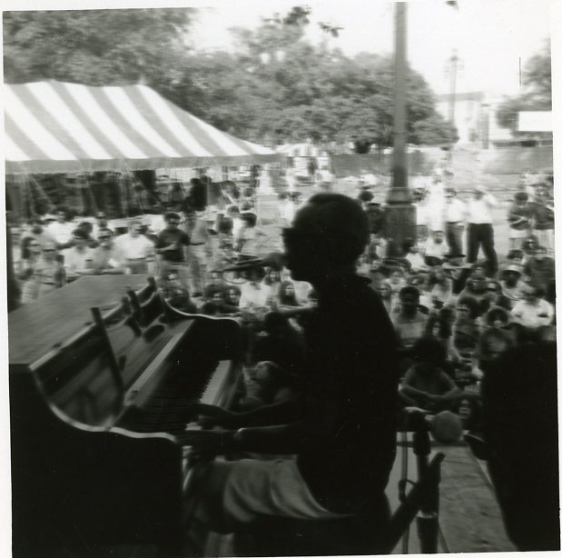 Professor Longhair performs at the 1971 Jazz Fest, photographer unidentified; Allison Miner papers HJA-039, “Photos” box, Tulane University Special Collections.